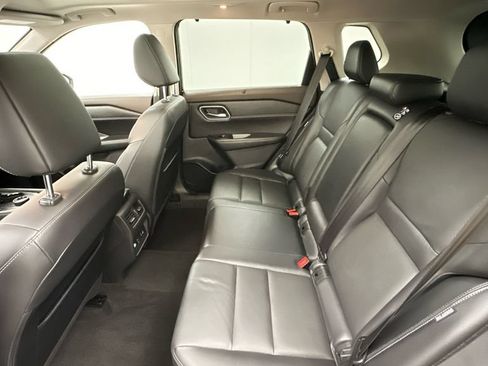 Used 2021 Nissan Rogue SL w/ Premium Package AWD/4WD image 10