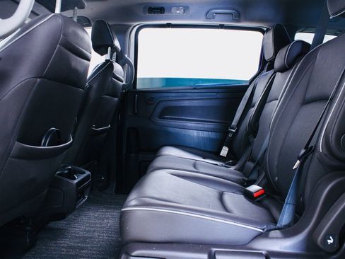 Used 2023 Honda Odyssey Elite image 24