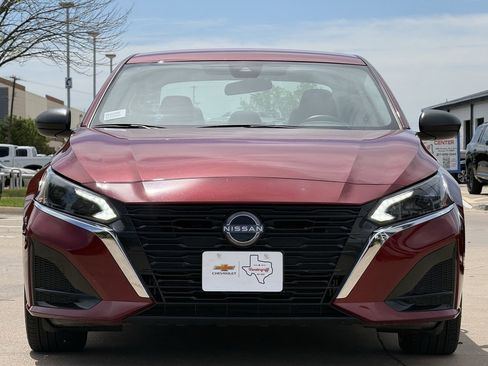 Used 2025 Nissan Altima 2.5 SV image 7