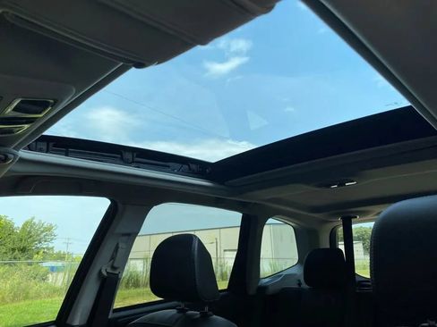 Used 2018 Subaru Forester 2.5i Limited AWD/4WD image 16