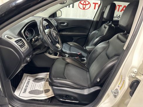 Used 2019 Jeep Compass Latitude w/ Popular Equipment Group image 24