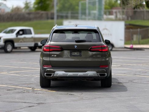 Used 2023 BMW X5 xDrive45e w/ Climate Comfort Package image 6