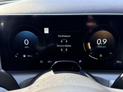 New 2026 Hyundai Tucson Limited image 8