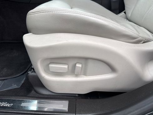 Used 2014 Cadillac SRX FWD image 10