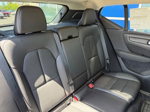 Used 2026 Volvo XC40 B5 Plus w/ Protection Package Premier AWD/4WD image 24