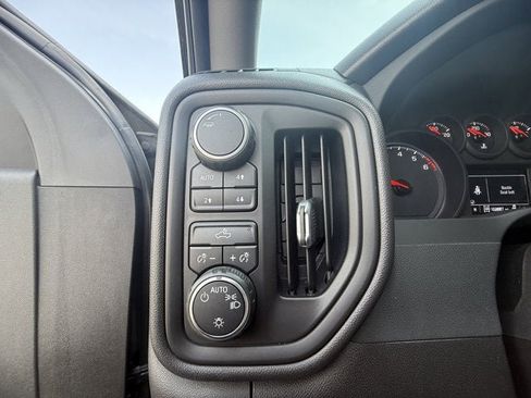 Used 2022 Chevrolet Silverado 1500 Custom Trail Boss image 22