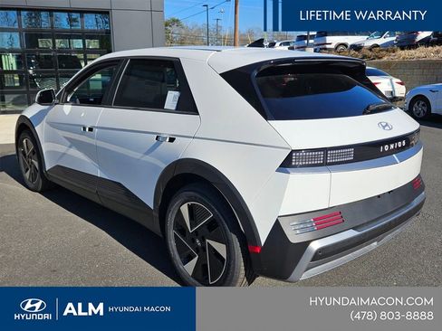 New 2026 Hyundai Ioniq 5 SE RWD image 11