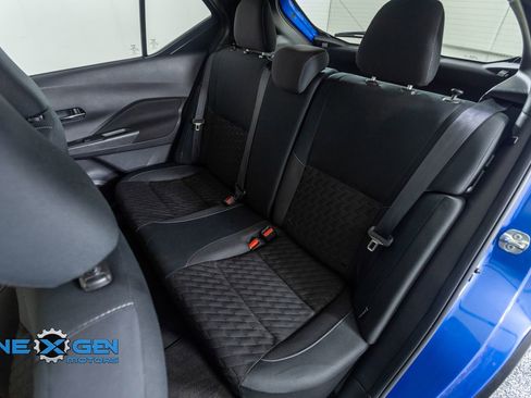 Used 2022 Nissan Kicks SV FWD image 29