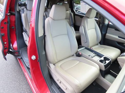 Certified 2023 Honda Odyssey Touring image 19