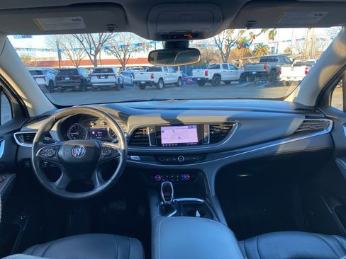 Used 2021 Buick Enclave Premium w/ Sun and Sites Package image 3