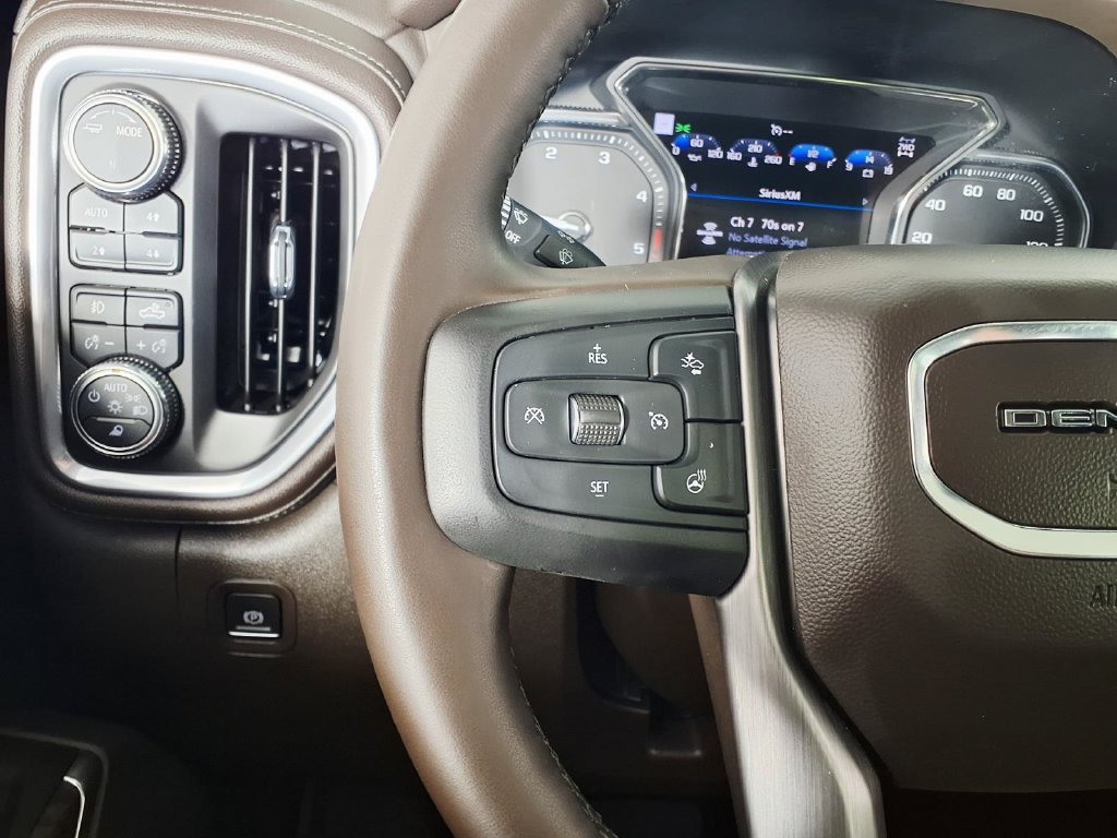 Used 2023 GMC Sierra 2500 Denali AWD/4WD image 18