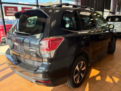Used 2017 Subaru Forester 2.5i Limited image 10