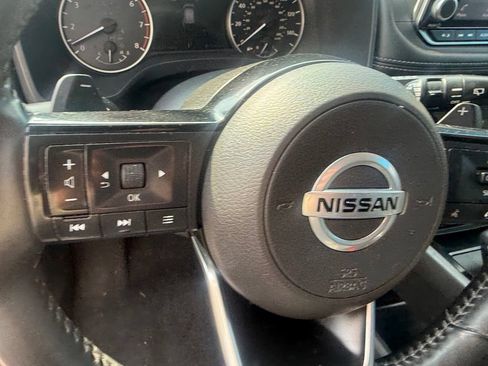 Used 2021 Nissan Rogue SV AWD/4WD image 24
