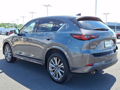 Used 2023 MAZDA CX-5 Signature AWD/4WD image 4