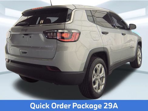 Used 2024 Jeep Compass Sport AWD/4WD image 2
