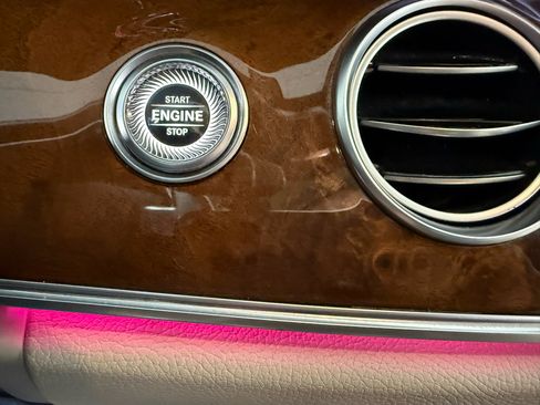 Used 2017 Mercedes-Benz E 300 4MATIC image 27