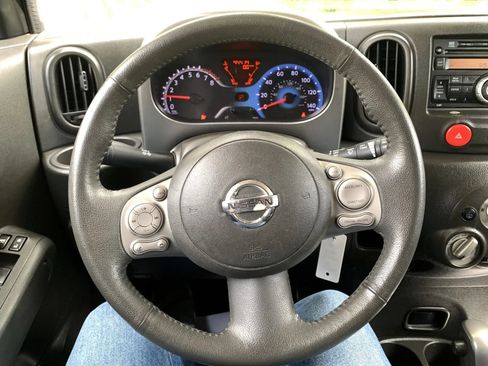 Used 2014 Nissan Cube 1.8 S w/ Interior Designer Package FWD image 11