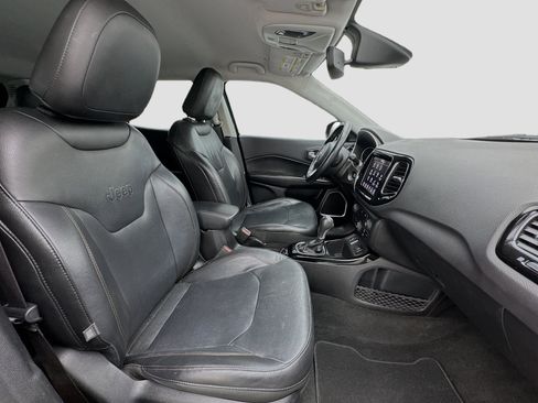 Used 2018 Jeep Compass Limited image 20