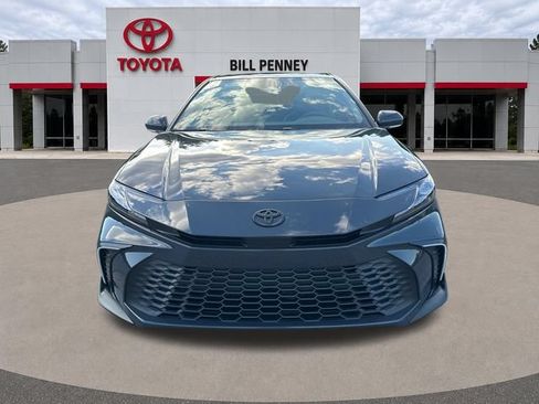 Used 2026 Toyota Camry SE FWD image 9