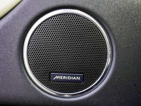 Used 2023 Land Rover Discovery Sport SE R-Dynamic AWD/4WD image 32