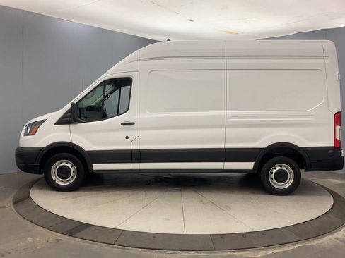 Used 2024 Ford Transit 250 148 High Roof RWD image 2