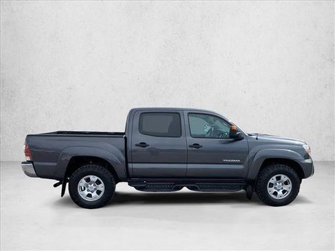 Used 2013 Toyota Tacoma 4x4 Double Cab w/ SR5 Pkg image 4
