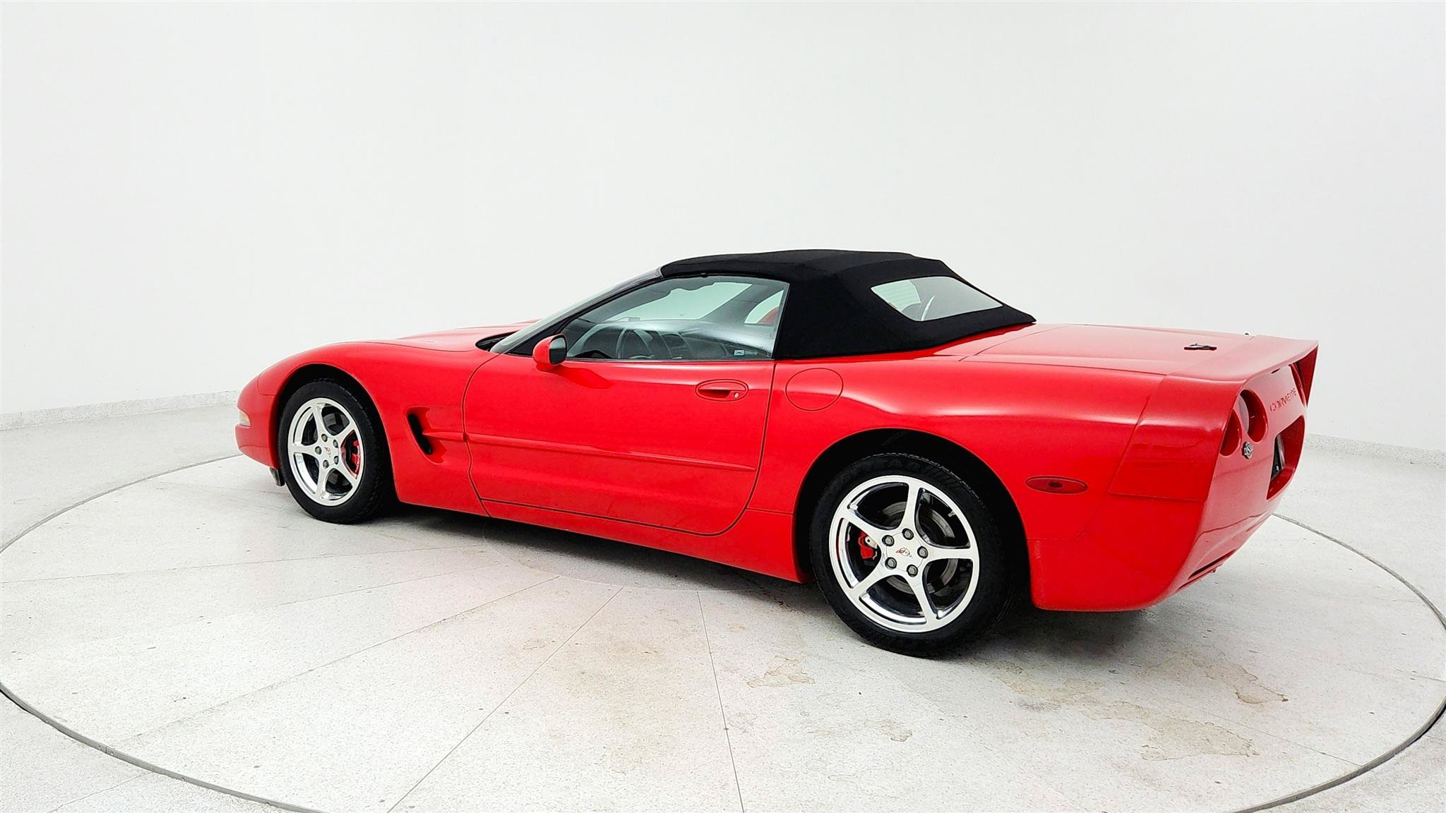 Used 2002 Chevrolet Corvette Convertible w/ Preferred Equipment Group2 RWD image 3