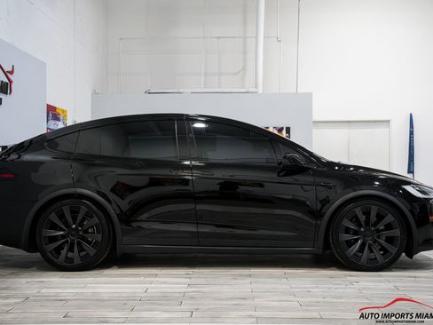 Used 2022 Tesla Model X Plaid image 26