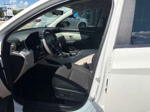 Used 2024 Hyundai Tucson SEL FWD image 15