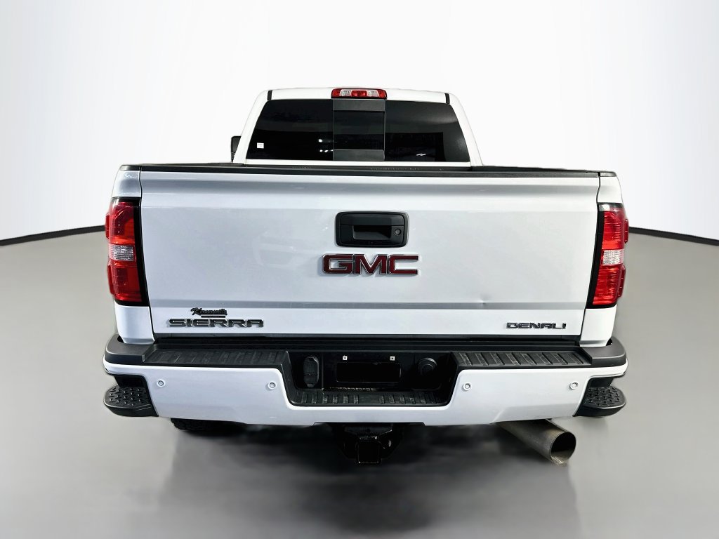 Used 2019 GMC Sierra 2500 Denali w/ Duramax Plus Package AWD/4WD image 6