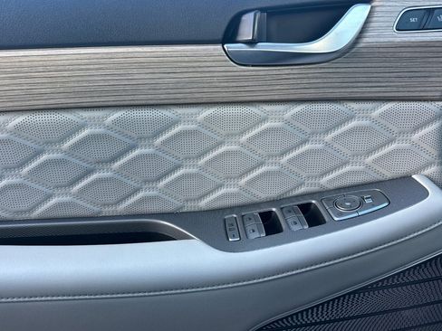 Used 2022 Hyundai Palisade Calligraphy w/ Cargo Package image 12