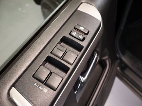 Certified 2018 Toyota 4Runner SR5 image 10