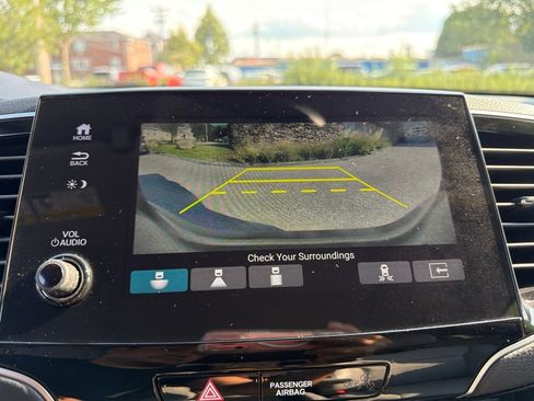 Used 2019 Honda Pilot Touring image 24