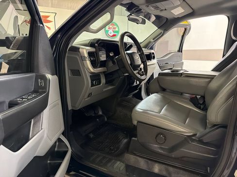 Used 2023 Ford F350 XL w/ 360-Degree Camera Package AWD/4WD image 24