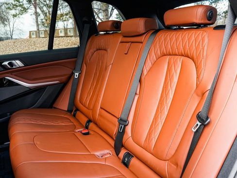 Used 2024 BMW X5 xDrive40i w/ Premium Package image 17