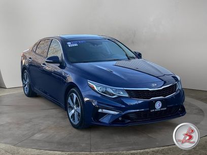 Used 2019 Kia Optima S w/ S Panoramic Sunroof Package