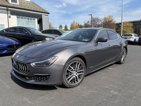 Used 2019 Maserati Ghibli S GranLusso image 1