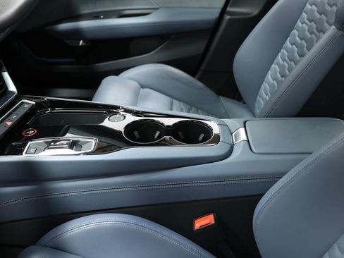 Used 2024 Audi e-tron GT Premium Plus w/ Performance Package image 18