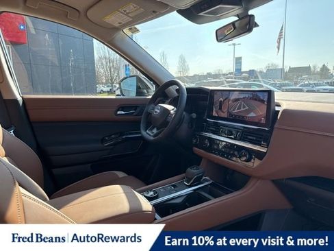 New 2026 Nissan Pathfinder Platinum w/ Accent Package AWD/4WD image 10