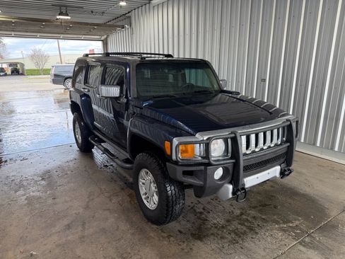 Used 2008 HUMMER H3 image 4