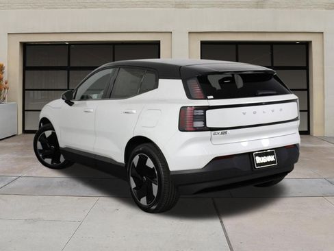 New 2026 Volvo EX30 Plus image 3