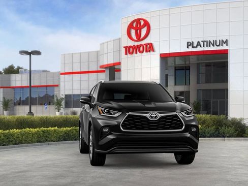 New 2026 Toyota Highlander Limited image 16