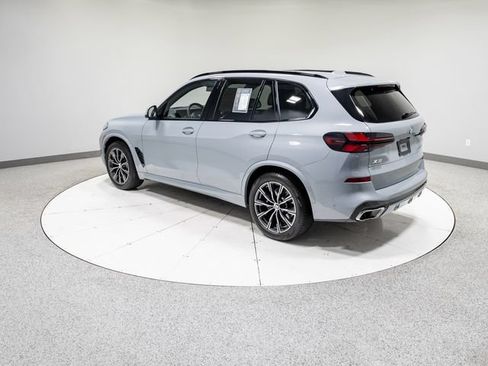 Used 2026 BMW X5 xDrive40i AWD/4WD image 33