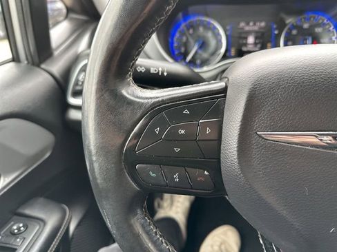 Used 2019 Chrysler Pacifica Touring Plus w/ S Appearance Package image 22