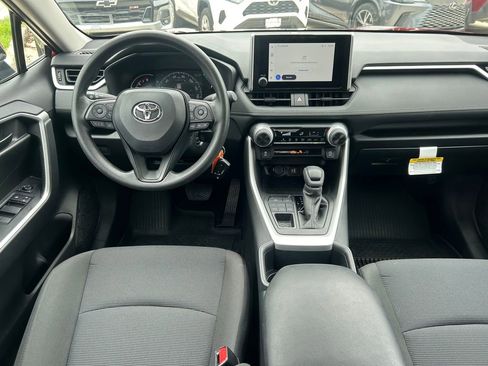 Used 2025 Toyota RAV4 LE AWD/4WD image 16