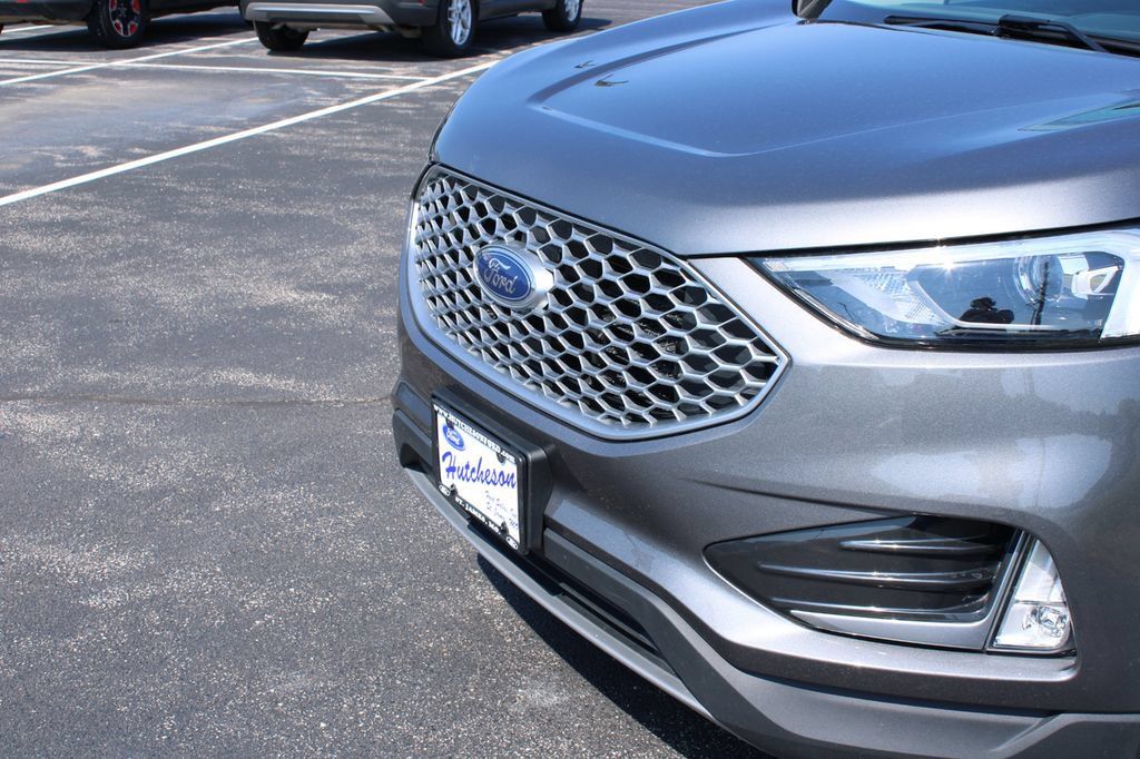 Certified 2023 Ford Edge ST-Line AWD/4WD image 4