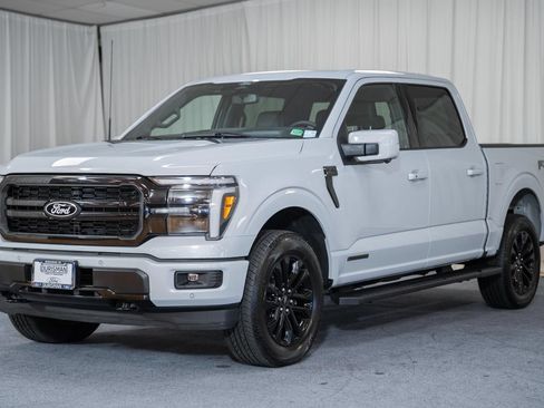 Used 2025 Ford F150 Lariat w/ Equipment Group 502A High AWD/4WD image 3