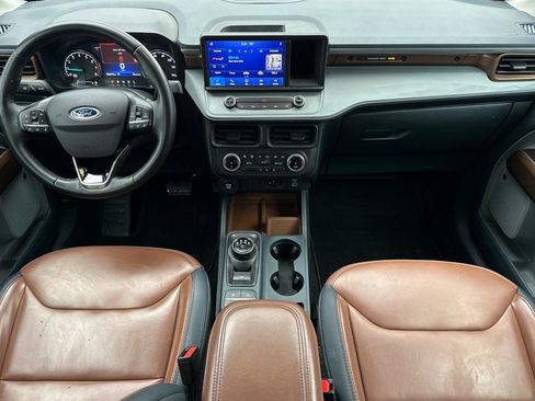 Used 2023 Ford Maverick Lariat w/ Lariat Luxury Package image 13