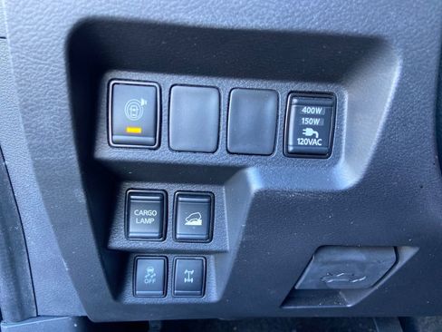 Used 2024 Nissan Frontier PRO-4X w/ Pro Convenience Package image 30