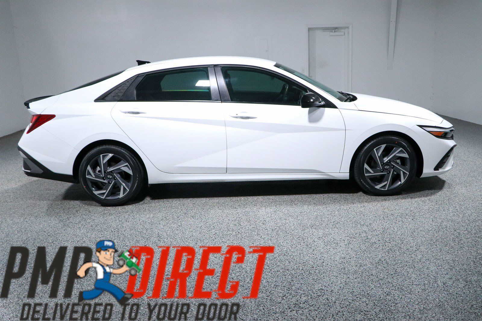 Used 2025 Hyundai Elantra Sport FWD image 6